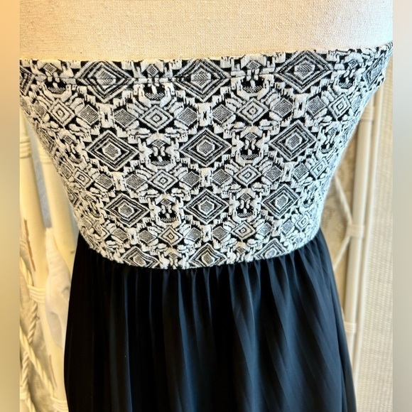 Cantata Maxi Dress Strapless Black Pleated Chiffon Skirt Tapestry Top Medium - Picture 10 of 15